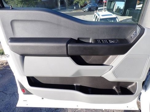 New 2025 Ford F350 XL w/ XL Chrome Package image 17