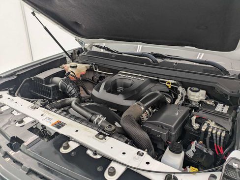 Used 2020 Chevrolet Colorado ZR2 AWD/4WD image 16