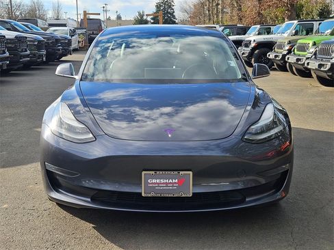 Used 2019 Tesla Model 3 Long Range image 2