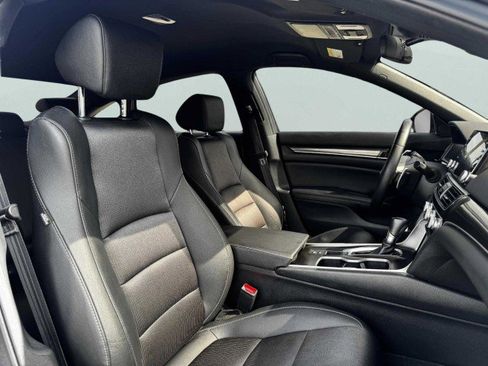 Used 2019 Honda Accord Sport image 46