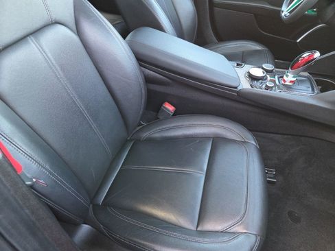 Used 2017 Alfa Romeo Giulia Ti image 19