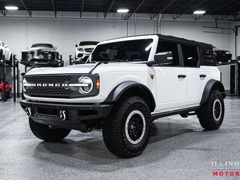 Used 2022 Ford Bronco Badlands AWD/4WD image 2
