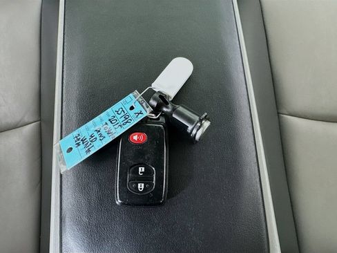 Used 2015 Toyota Prius V Five FWD image 26