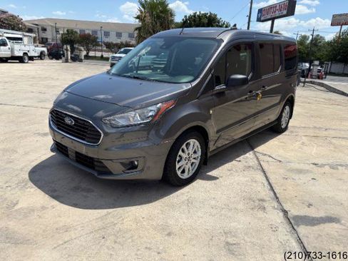 Used 2022 Ford Transit Connect XLT FWD image 3