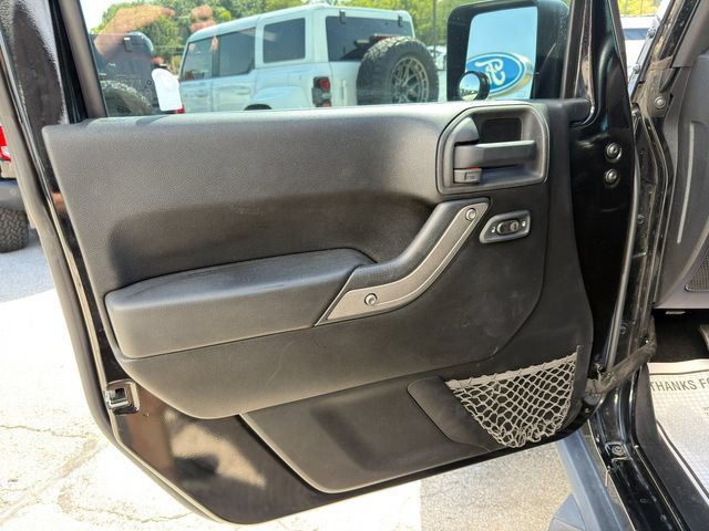 Used 2013 Jeep Wrangler Sport AWD/4WD image 15