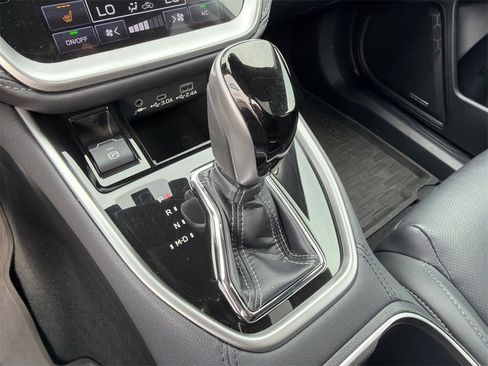 Used 2023 Subaru Outback Limited XT image 32