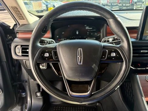 Used 2022 Lincoln Aviator Reserve w/ Elements Package Plus image 14