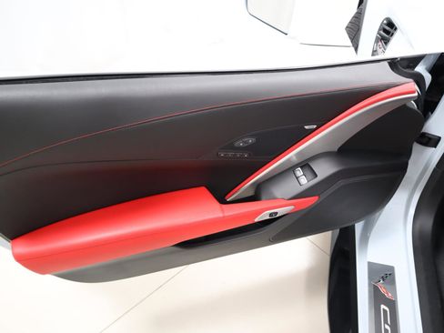 Used 2019 Chevrolet Corvette Z06 RWD image 17