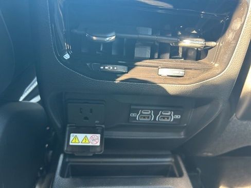 New 2025 Jeep Grand Cherokee L Limited w/ Luxury Tech Group II image 46