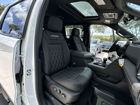 New 2026 GMC Sierra 1500 AT4 w/ AT4 Premium Package AWD/4WD image 34
