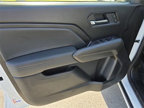 New 2025 GMC Canyon Elevation w/ Convenience Package image 19