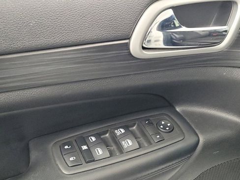 Used 2022 Jeep Grand Cherokee Laredo X AWD/4WD image 27