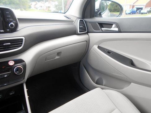 Used 2019 Hyundai Tucson SE image 13