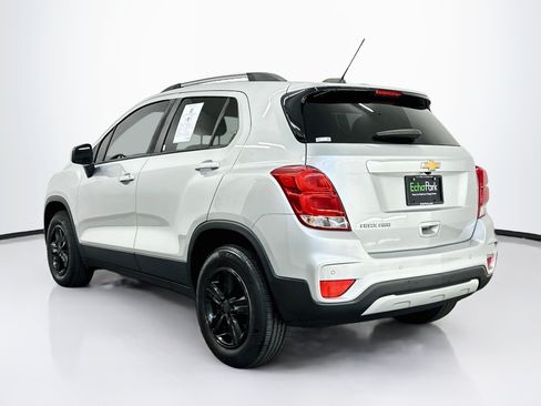 Used 2022 Chevrolet Trax LT w/ Driver Confidence Package AWD/4WD image 5
