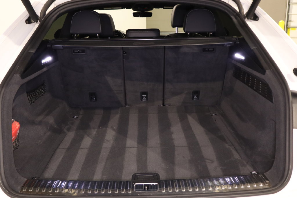 Used 2019 Audi Q8 Premium w/ Convenience Package AWD/4WD image 35