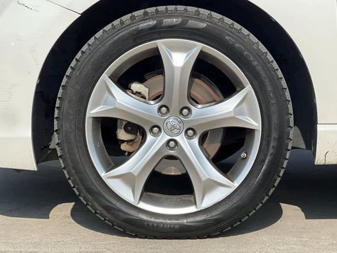 Used 2011 Toyota Venza AWD image 27