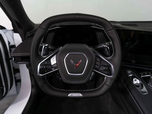 Used 2025 Chevrolet Corvette Z06 w/ Z07 Performance Package image 18