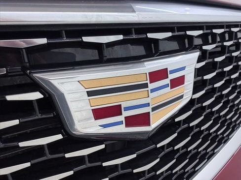 Used 2023 Cadillac XT6 Premium Luxury AWD/4WD image 9