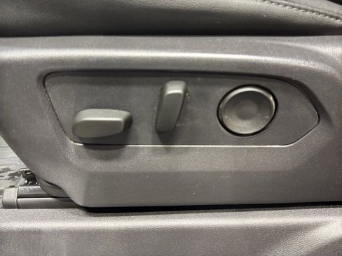 Used 2024 GMC Sierra 1500 Elevation w/ Elevation Premium Package image 18