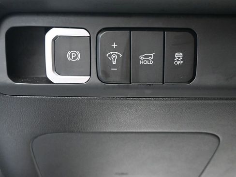 Used 2025 Hyundai Santa Fe Limited image 33