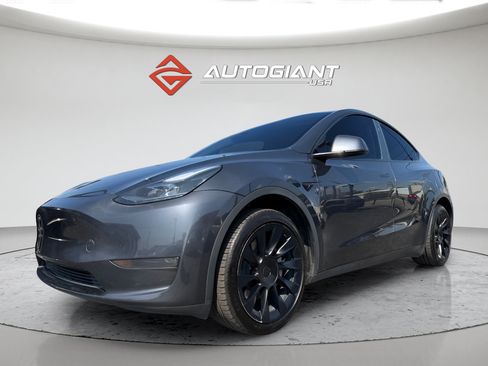 Used 2024 Tesla Model Y Long Range AWD/4WD image 15