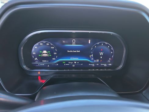 Used 2023 Chevrolet Suburban LT image 17