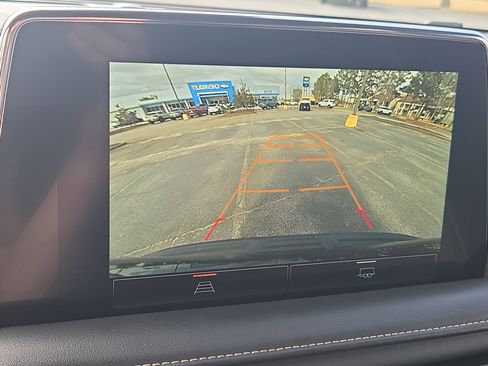 Used 2023 GMC Yukon SLT image 33