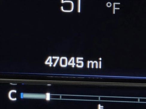 Used 2023 Chevrolet Tahoe RST w/ Luxury Package image 21