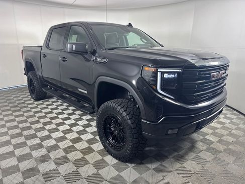 New 2026 GMC Sierra 1500 Elevation image 3