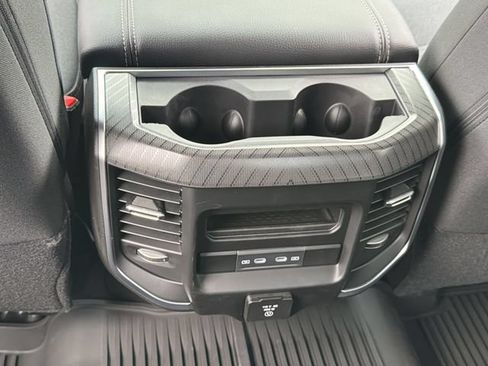 New 2026 RAM 2500 Big Horn AWD/4WD image 18