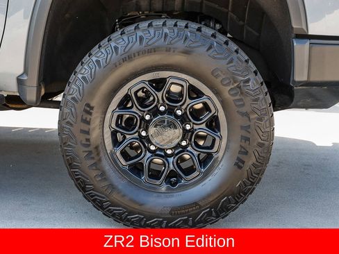 Used 2024 Chevrolet Silverado 2500 ZR2 w/ ZR2 Bison Edition AWD/4WD image 9