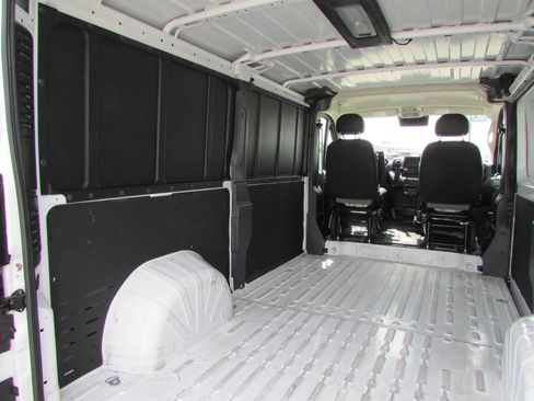 Used 2025 RAM ProMaster 2500 w/ Convenience Group FWD image 25