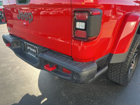 Used 2021 Jeep Gladiator Rubicon AWD/4WD image 43