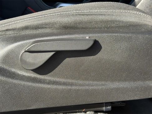 Used 2019 Chevrolet Colorado LT w/ LT Convenience Package image 20