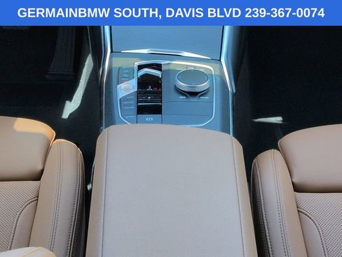 Used 2025 BMW 330i xDrive Sedan w/ Premium Package AWD/4WD image 21