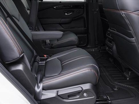 New 2025 Honda Pilot TrailSport image 27