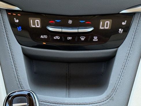 Used 2023 Cadillac XT5 Premium Luxury FWD image 25