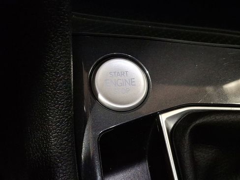 Used 2023 Volkswagen Tiguan SE R-Line image 20