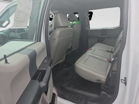 Used 2022 Ford F250 XL w/ Power Equipment Group AWD/4WD image 9