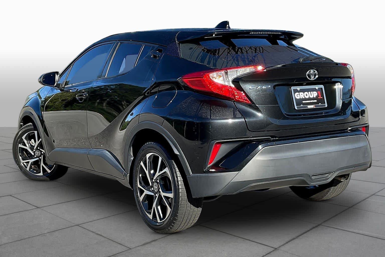 Used 2022 Toyota C-HR XLE FWD image 12