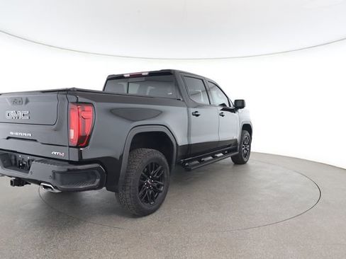 Used 2022 GMC Sierra 1500 AT4 w/ AT4 Preferred Package AWD/4WD image 18
