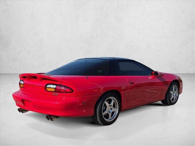 Used 2002 Chevrolet Camaro Z28 w/ SS Performance/Appearance Pkg RWD image 5