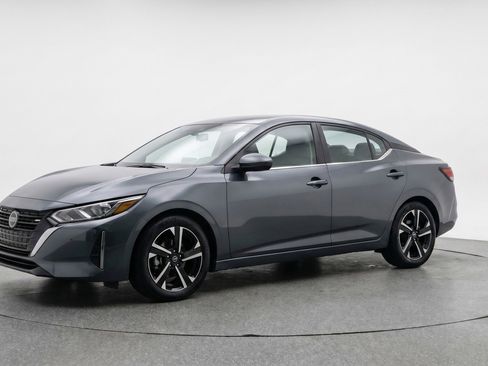 Used 2025 Nissan Sentra SV FWD image 3
