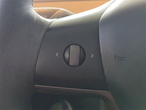 Used 2022 Tesla Model 3 Long Range image 26