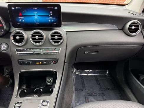 Certified 2021 Mercedes-Benz GLC 300 4MATIC image 17