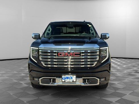 Used 2023 GMC Sierra 1500 Denali w/ Technology Package AWD/4WD image 7