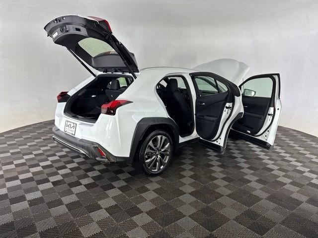 Used 2019 Lexus UX 200 F Sport w/ F Sport Premium Package FWD image 16