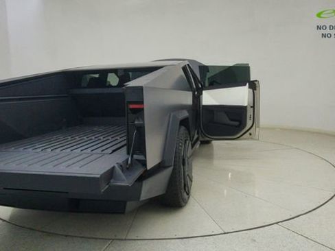 Used 2024 Tesla Cybertruck Cyberbeast AWD/4WD image 70