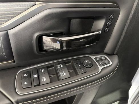 Certified 2023 RAM 2500 Limited w/ Night Edition AWD/4WD image 17