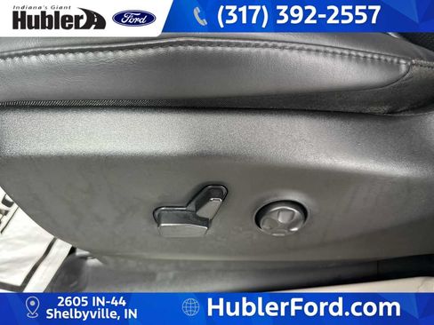 Used 2024 Chrysler Pacifica Limited FWD image 12